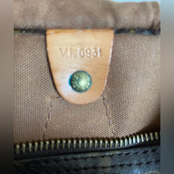 Preloved, Authentic LOUIS VUITTON Speedy 30 Monogram Canvas with COA - Picture 6 of 8